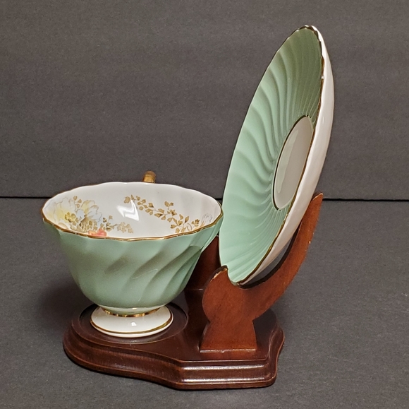 Aynsley Floral Tea Cup and Saucer - Picture 6 of 13